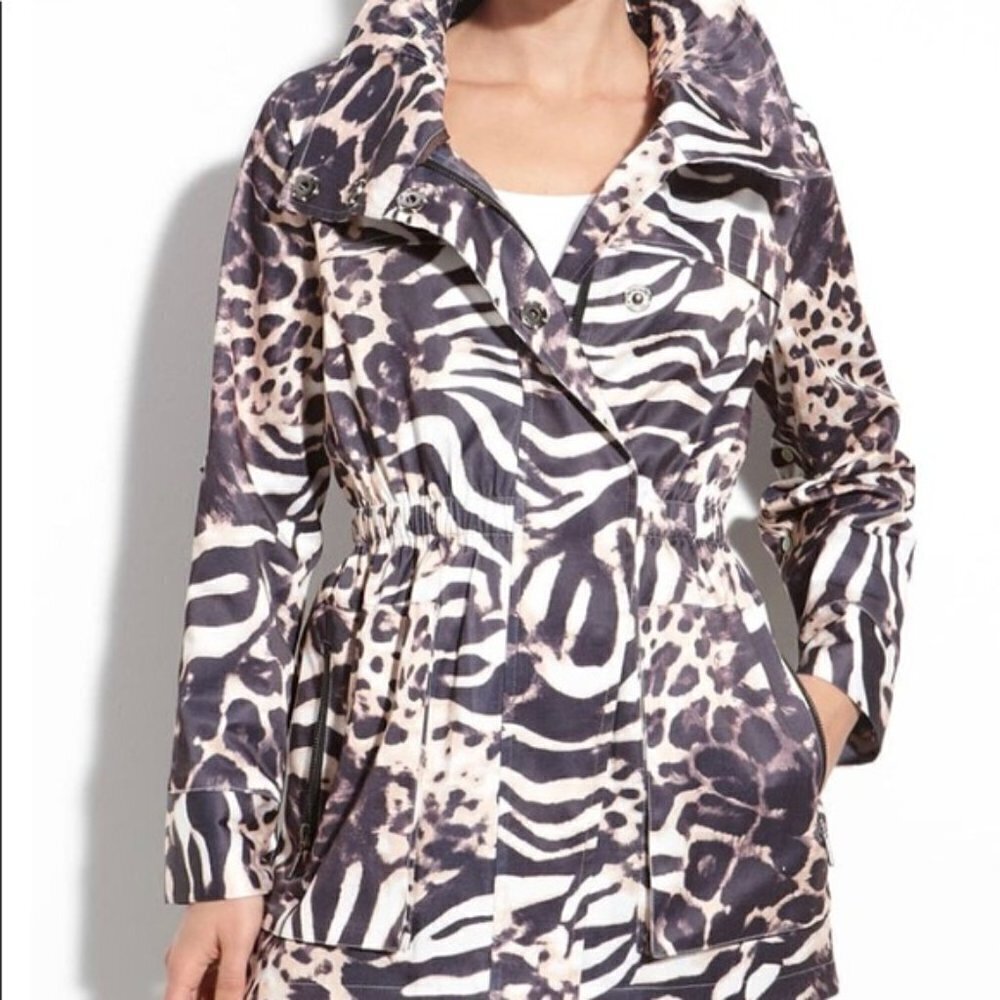 PULI Coat Womens Size S Animal Safari Print Fully lined Satin